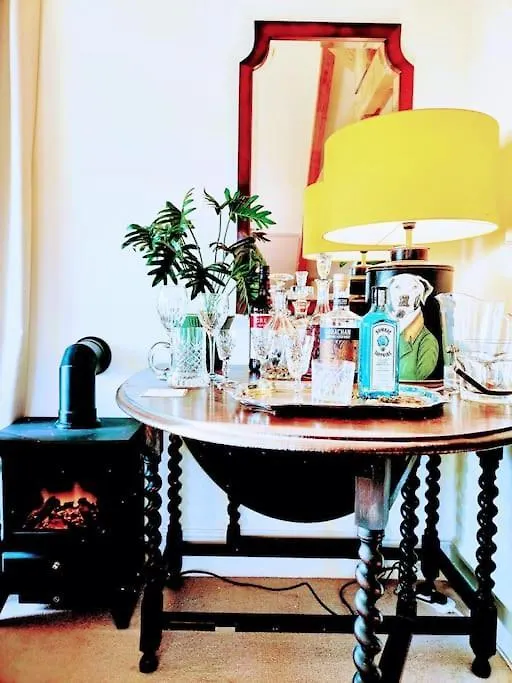Spacious Luxury Apartment Χάλιφαξ
