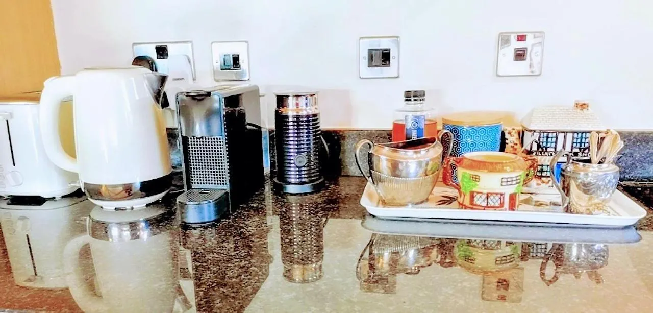 Spacious Luxury Apartment Χάλιφαξ